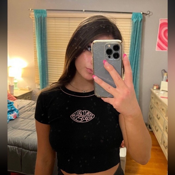 Brandy Melville T-Shirt - Picture 1 of 4